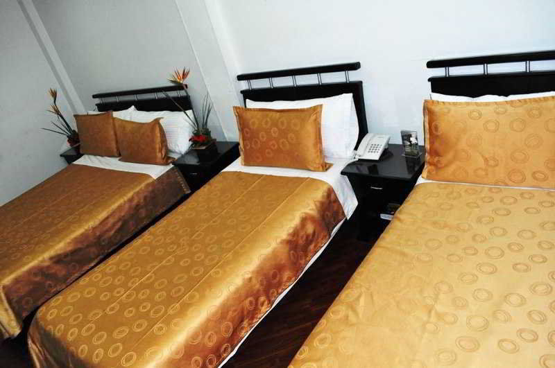 Hotel Quality Comfort House Богота Экстерьер фото