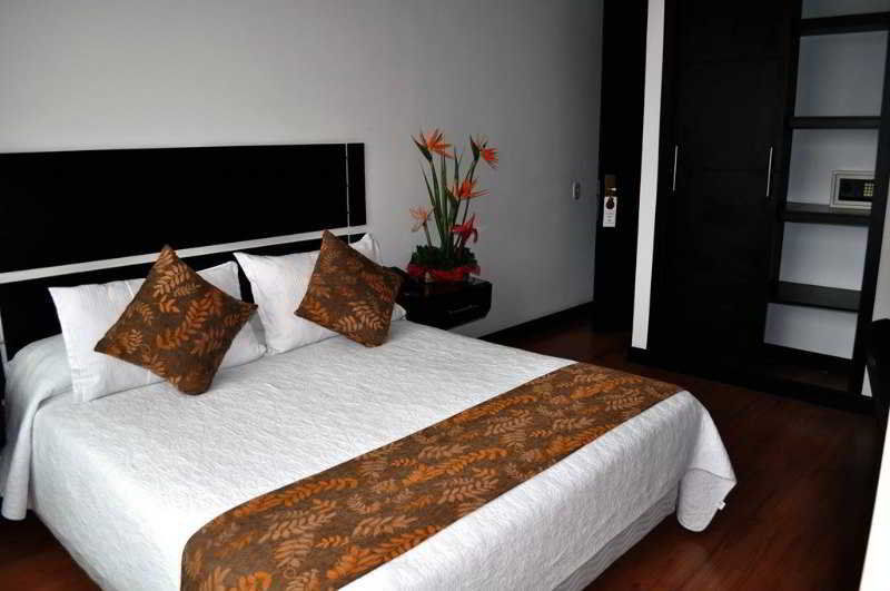Hotel Quality Comfort House Богота Экстерьер фото
