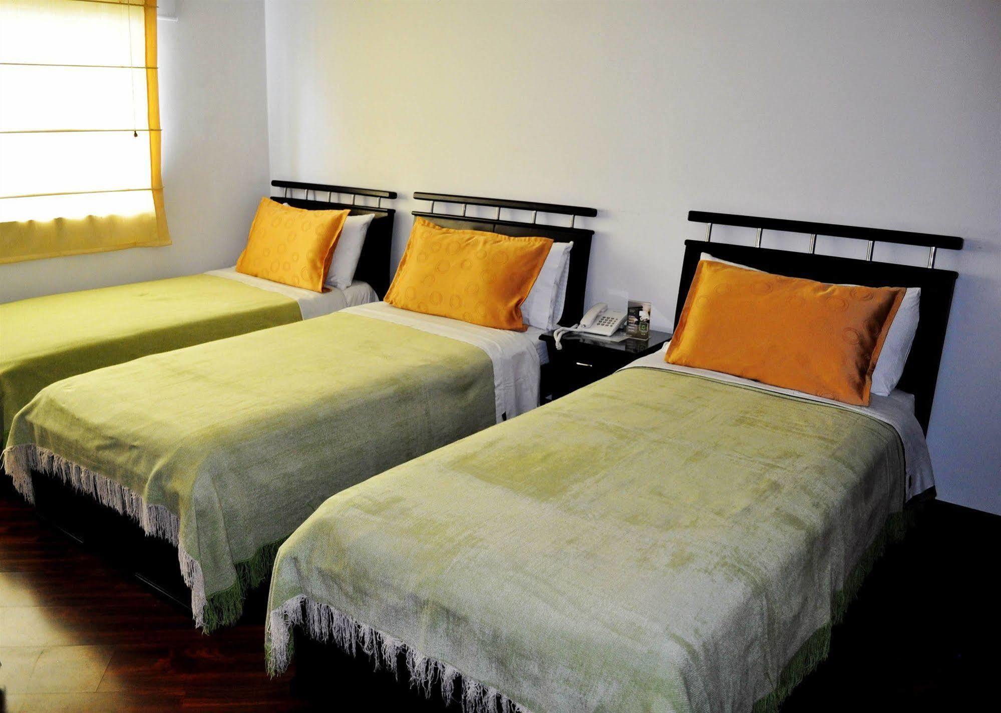 Hotel Quality Comfort House Богота Экстерьер фото