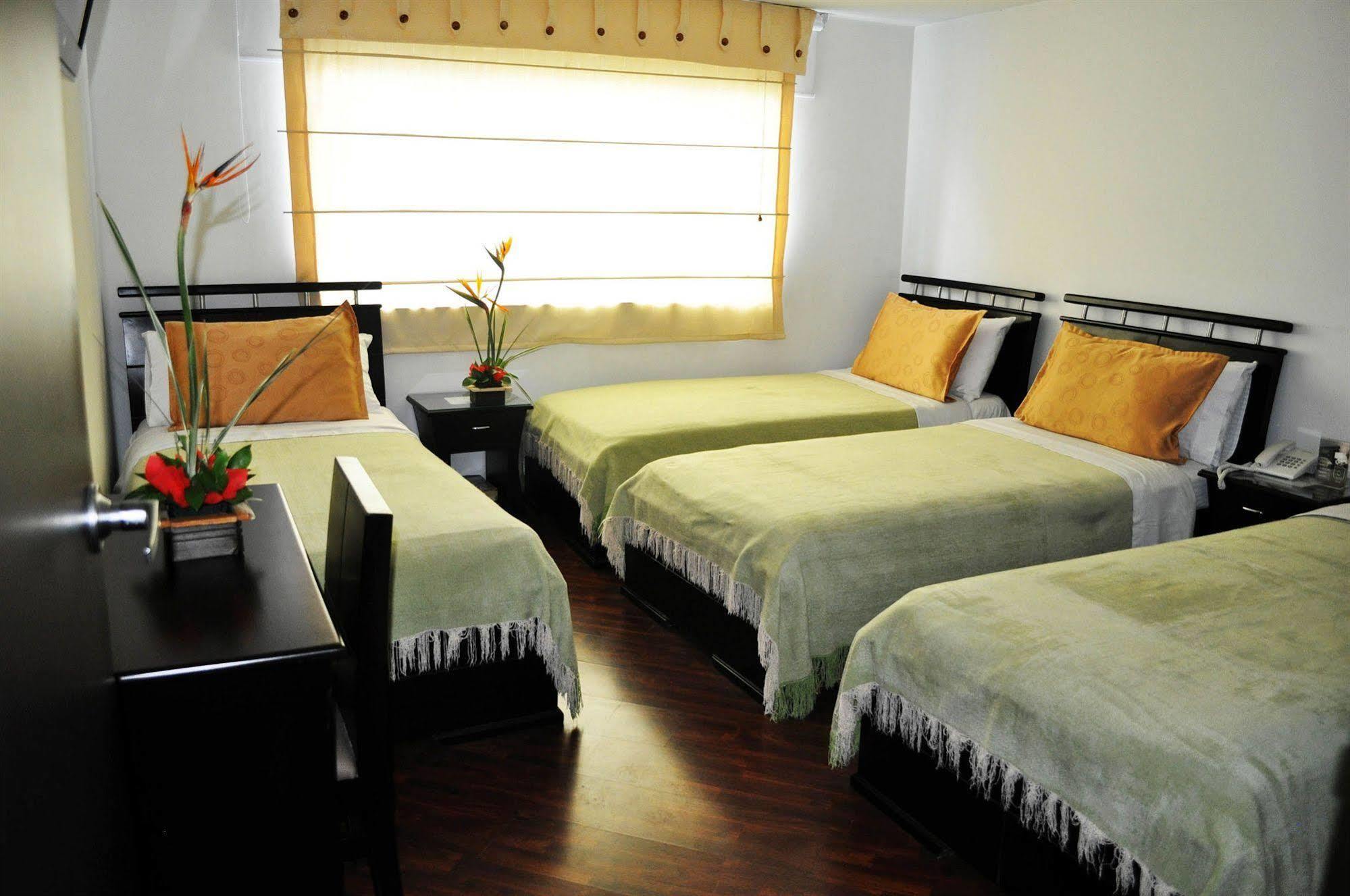 Hotel Quality Comfort House Богота Экстерьер фото